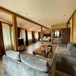 Complex Katalina فندق تسيغوف تشارك